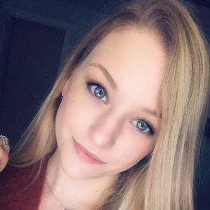 Meet your Posher, Marina